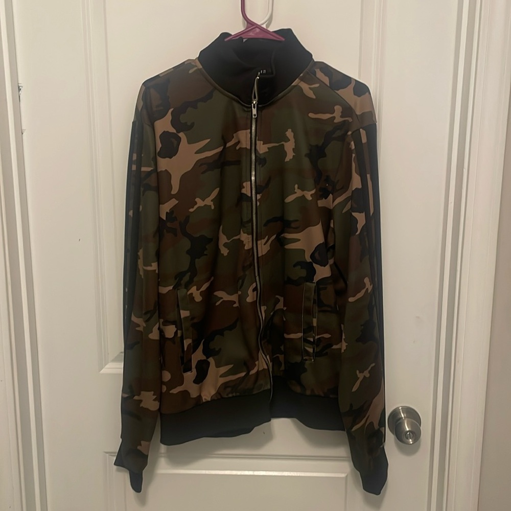Camp jacket size xl